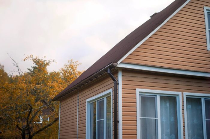How To Estimate the Cost of New Vinyl Siding How To Estimate the Cost of New Vinyl Siding